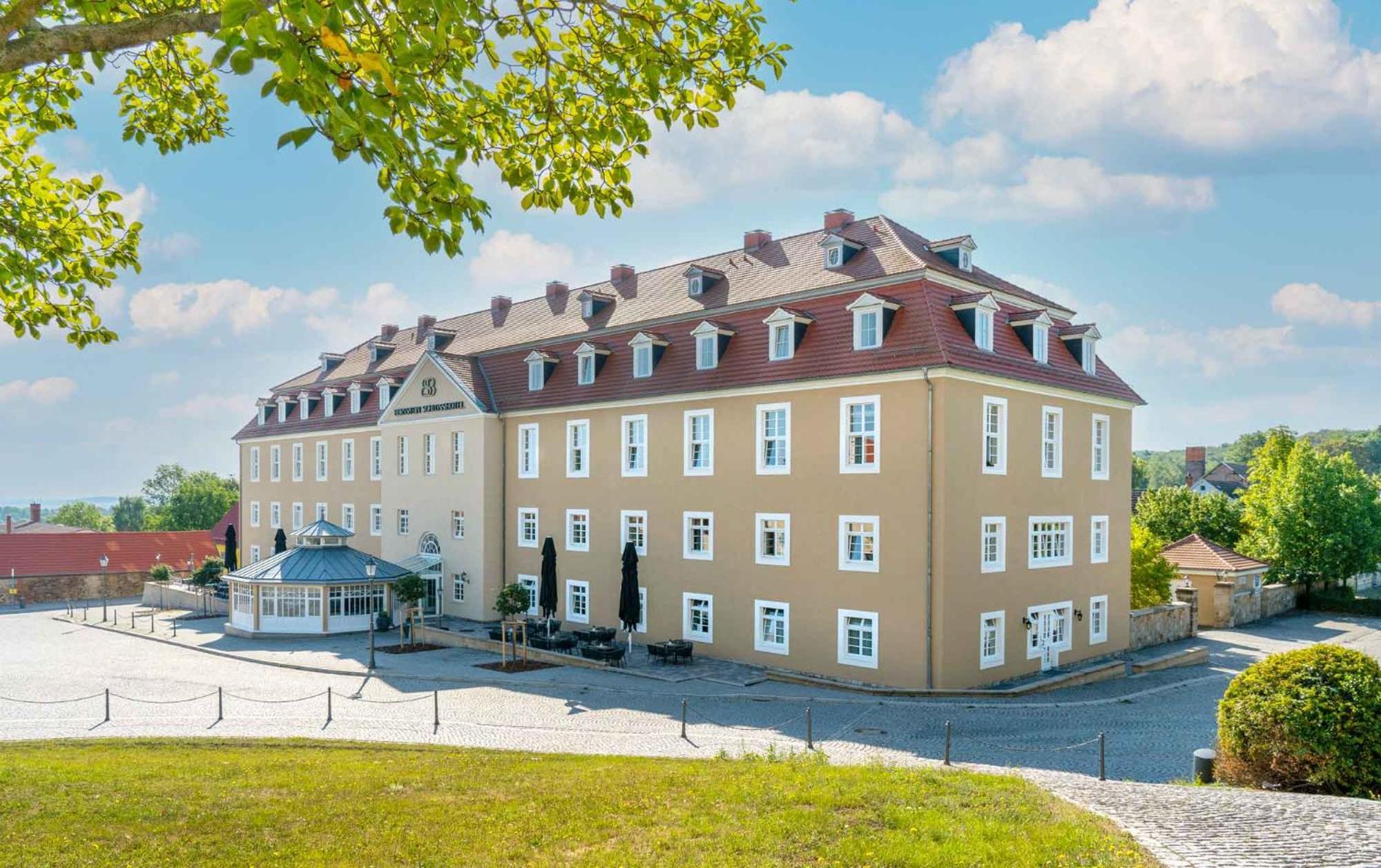 Bernstein Schlosshotel Балленштедт Экстерьер фото